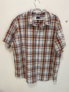 GAP Short Sleeve Plaid Button-Up Shirt in White, Orange & Navy